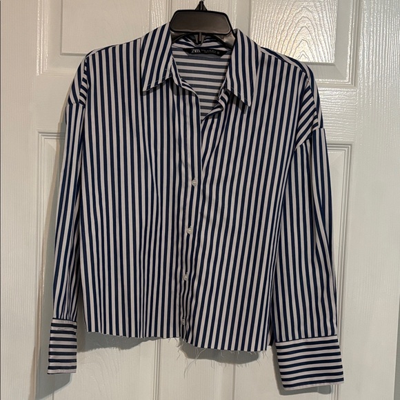 Zara cropped button down XS - Picture 1 of 5